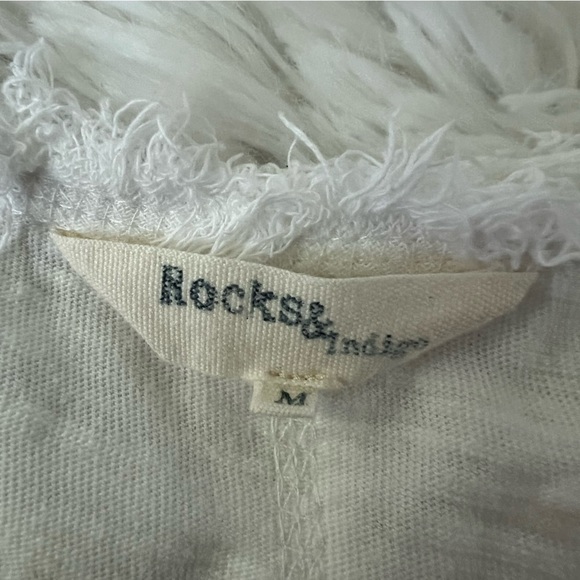 Rocks & Indigo Henley Tee - Picture 9 of 11